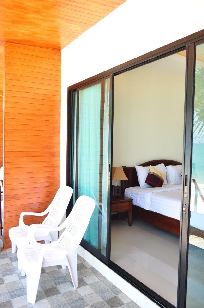 Lanta Seafront Resort Koh Lanta Exterior photo